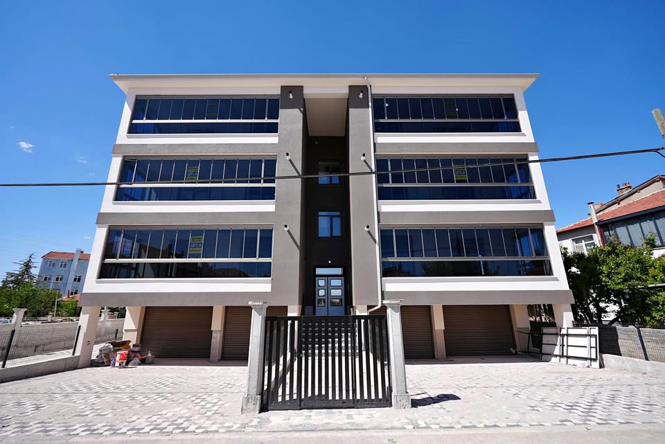 SÜMER MAHALLESİNDE  3+1  140M2 