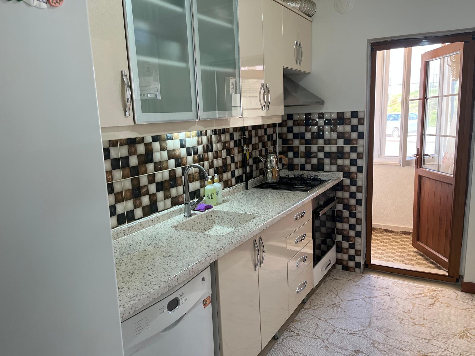 4 TOKİ KONUTLARINDA  2+1  GİRİŞ KAT  SALON VE MUTFAK ARASI KAPALIDIR