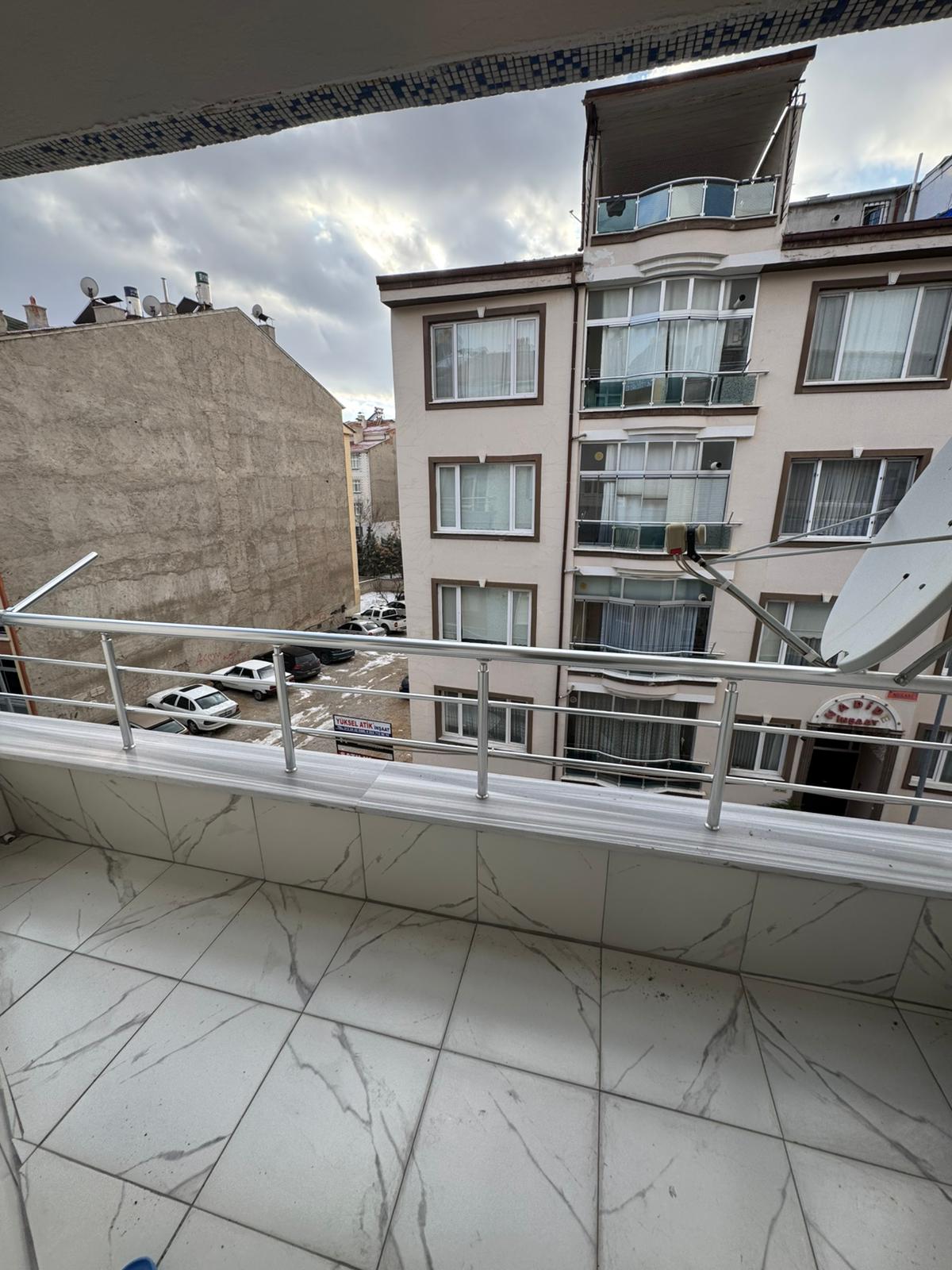 CEDİT MAHALLESİ 3+1  140M2  ARAKAT