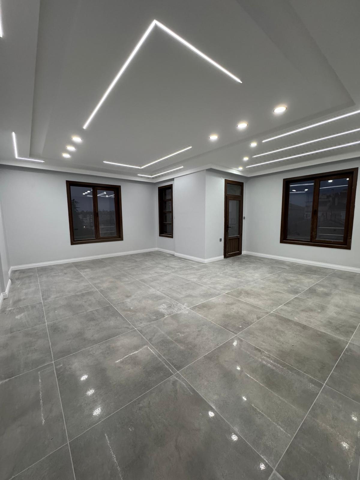 ARA KAT 3+1 -  200 M2