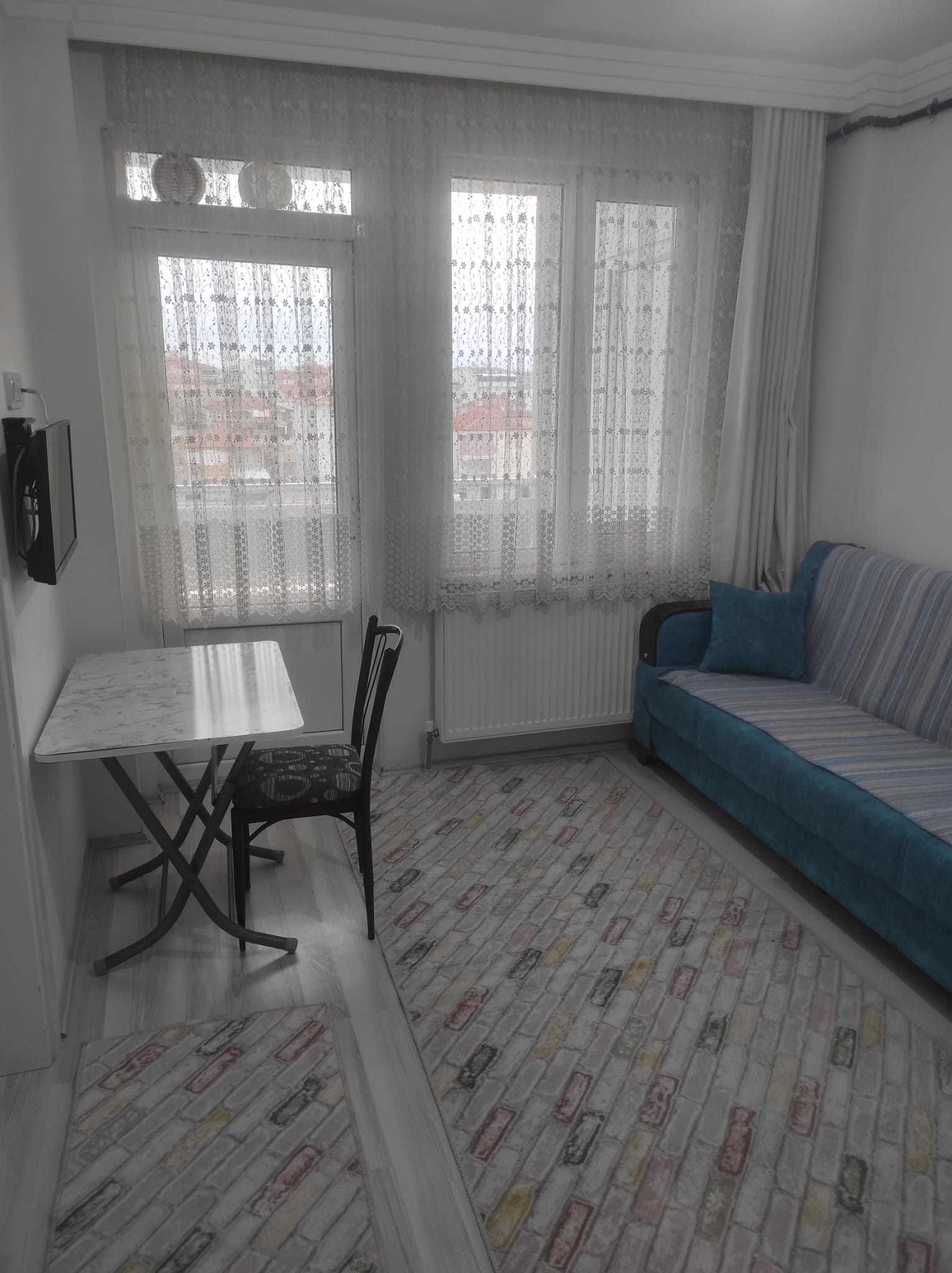 OSMANGAZİ MAHALLESİNDE  STUDİO LİFE SİTESİNDE  BALKONLU