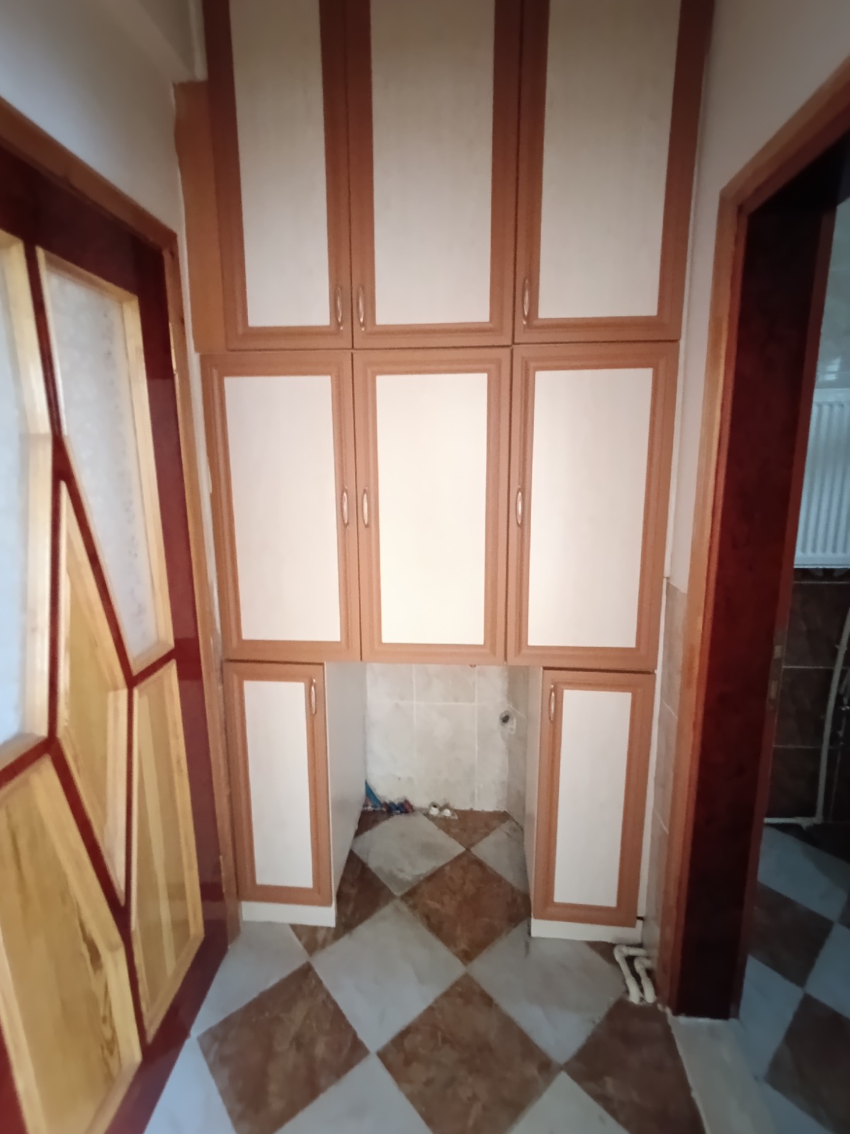 PİRİİREİS MAHALLESİNDE  3+1   160M2