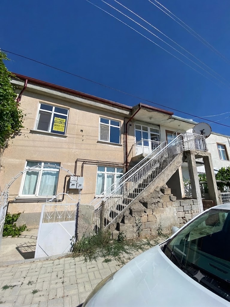 LARENDE MAHALLESİNDE  3+1    GENİŞ BALKONLU TERAS  2 KATLININ 2 KATI