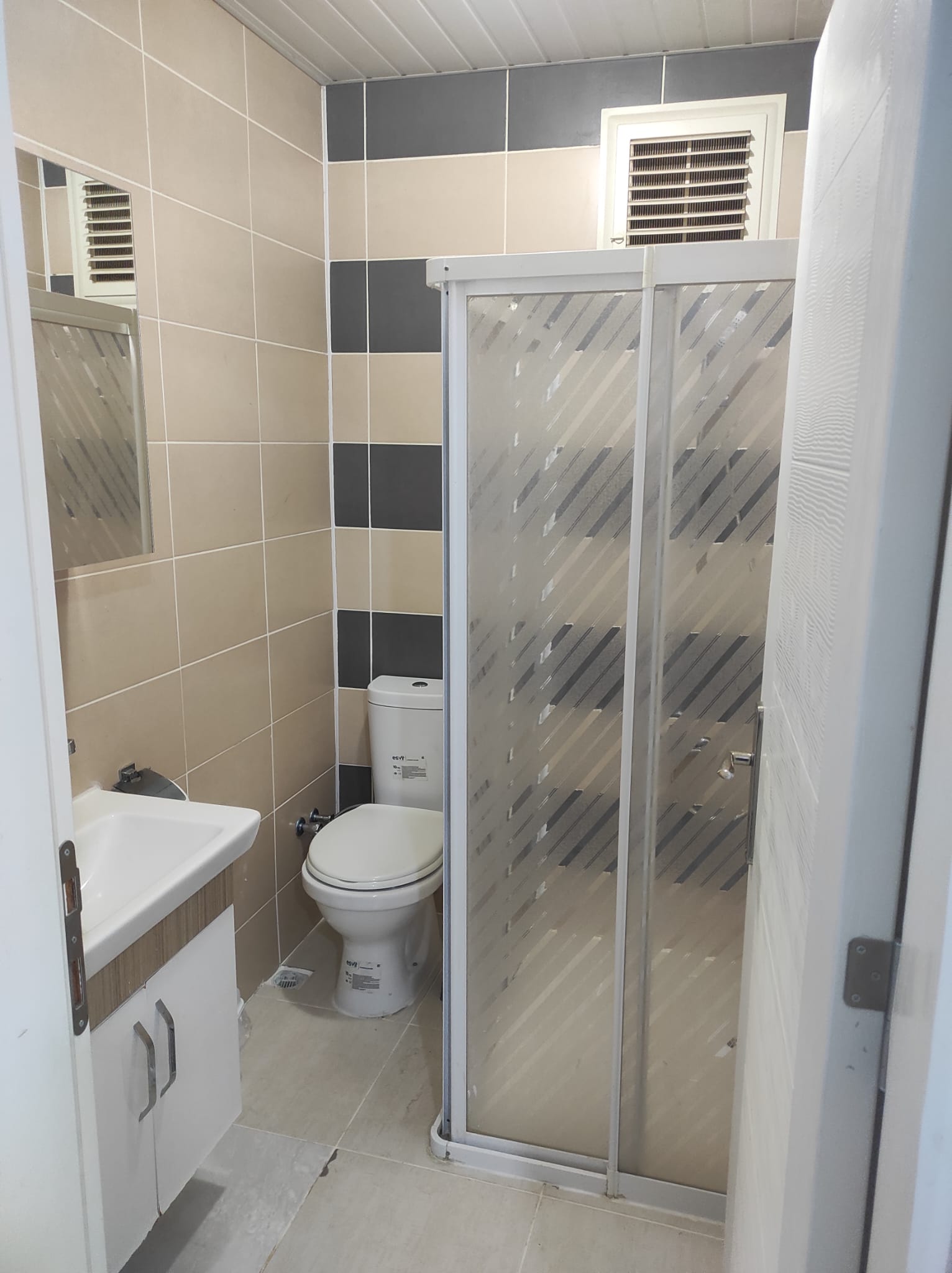 OSMANGAZİ MAHALLESİNDE  STUDİO LİFE SİTESİNDE  BALKONLU