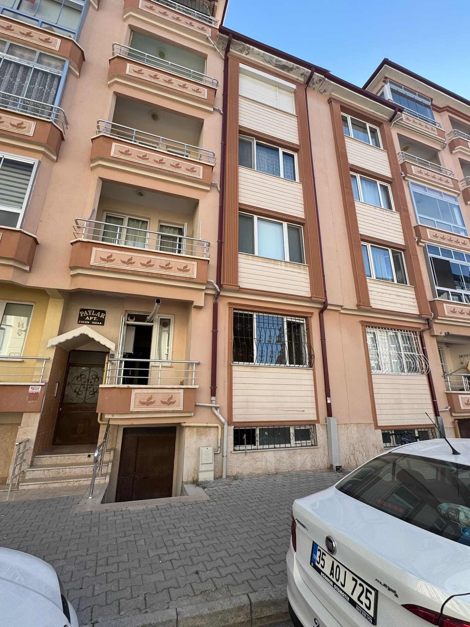 CEDİT MAHALLESİNDE  3+1  145 M2