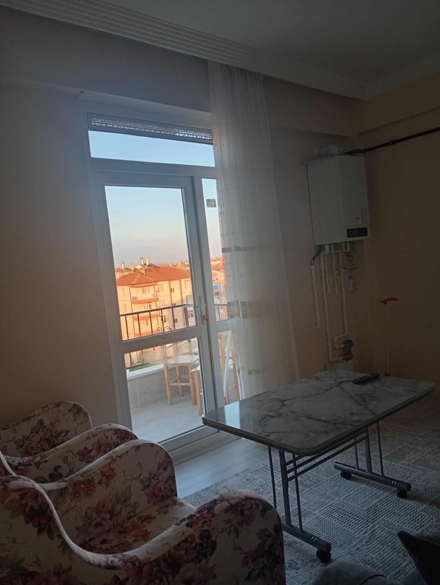 TABDUK EMRE MAHALLESİNDE  1+1   BAĞIMSIZ MUTFAK