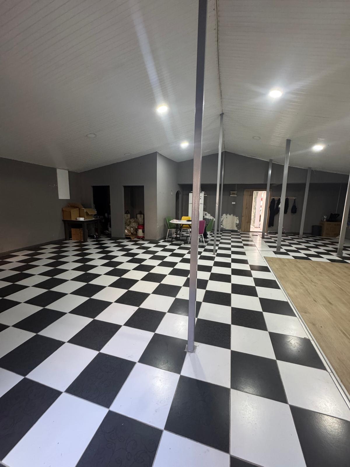 MUT YOLU ÜZERİ  3 DÜKKAN 3 TAPU  25-25-10 M2 DÜKKANLAR