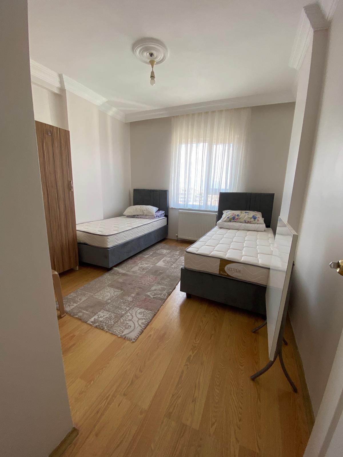 OSMANGAZİ MAHALLESİNDE  2+1  BALKONLU  SİTE İÇERİSİNDE  + GÜVENLİKLİ