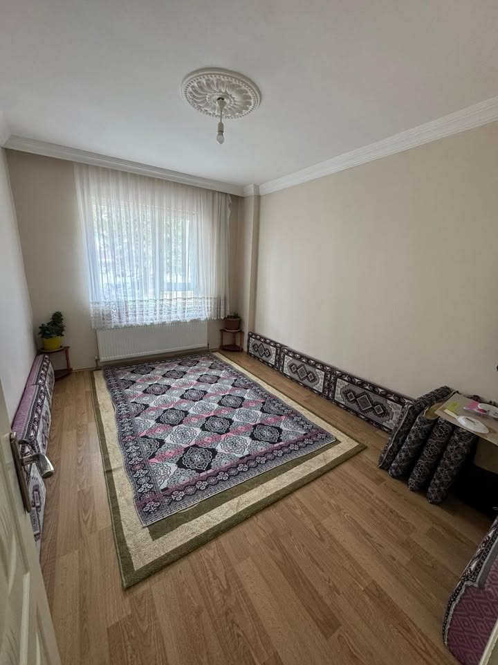 2+1  125 M2  YÜKSEK GİRİŞ  3 KATLI BİNA