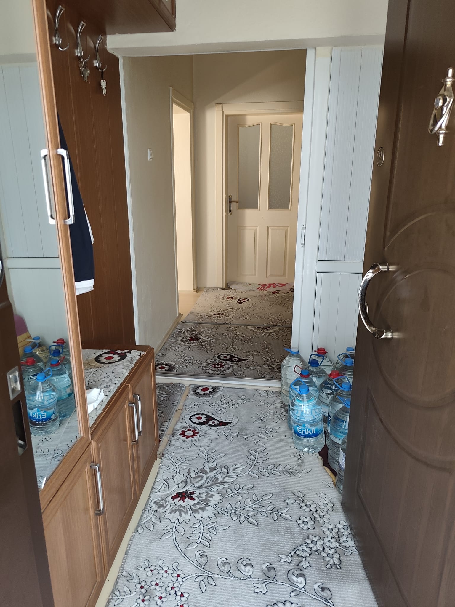 VALİDE SULTAN MAHALLESİNDE  2+1   130M2