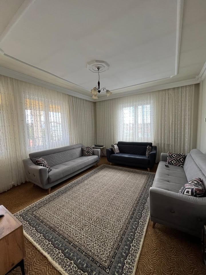 2+1  125 M2  YÜKSEK GİRİŞ  3 KATLI BİNA