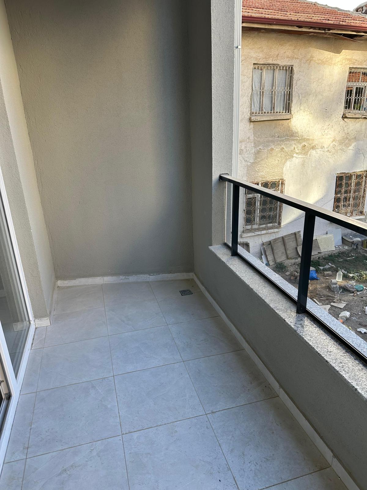 KOÇAKDEDE MAHALLESİNDE    1+1 APART BAGIMSIZ MUTFAK