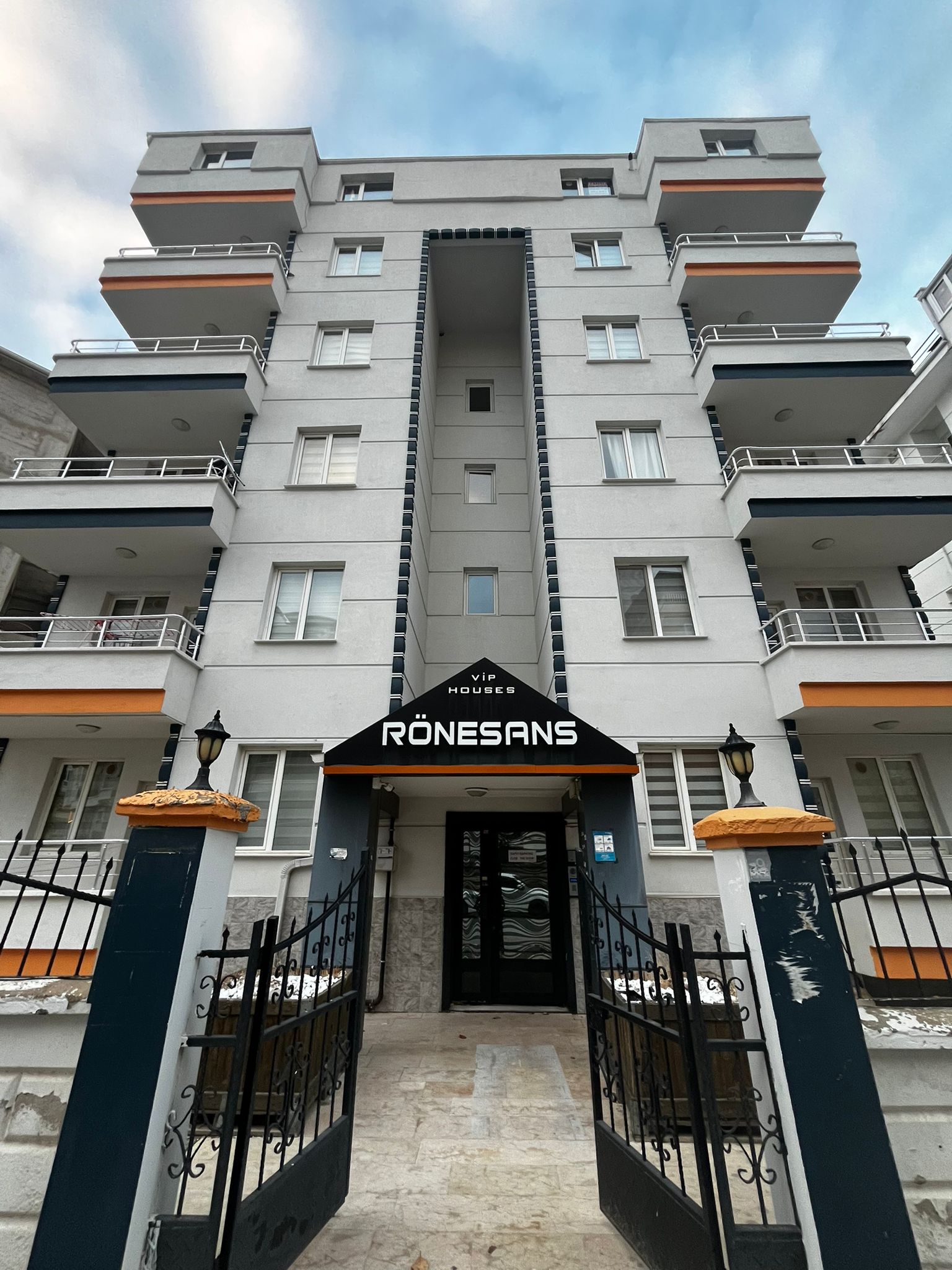 TABDUK EMRE MAHALLESİ  1+1 VE 1+0 APART DAİRE SEÇENEKLERİ