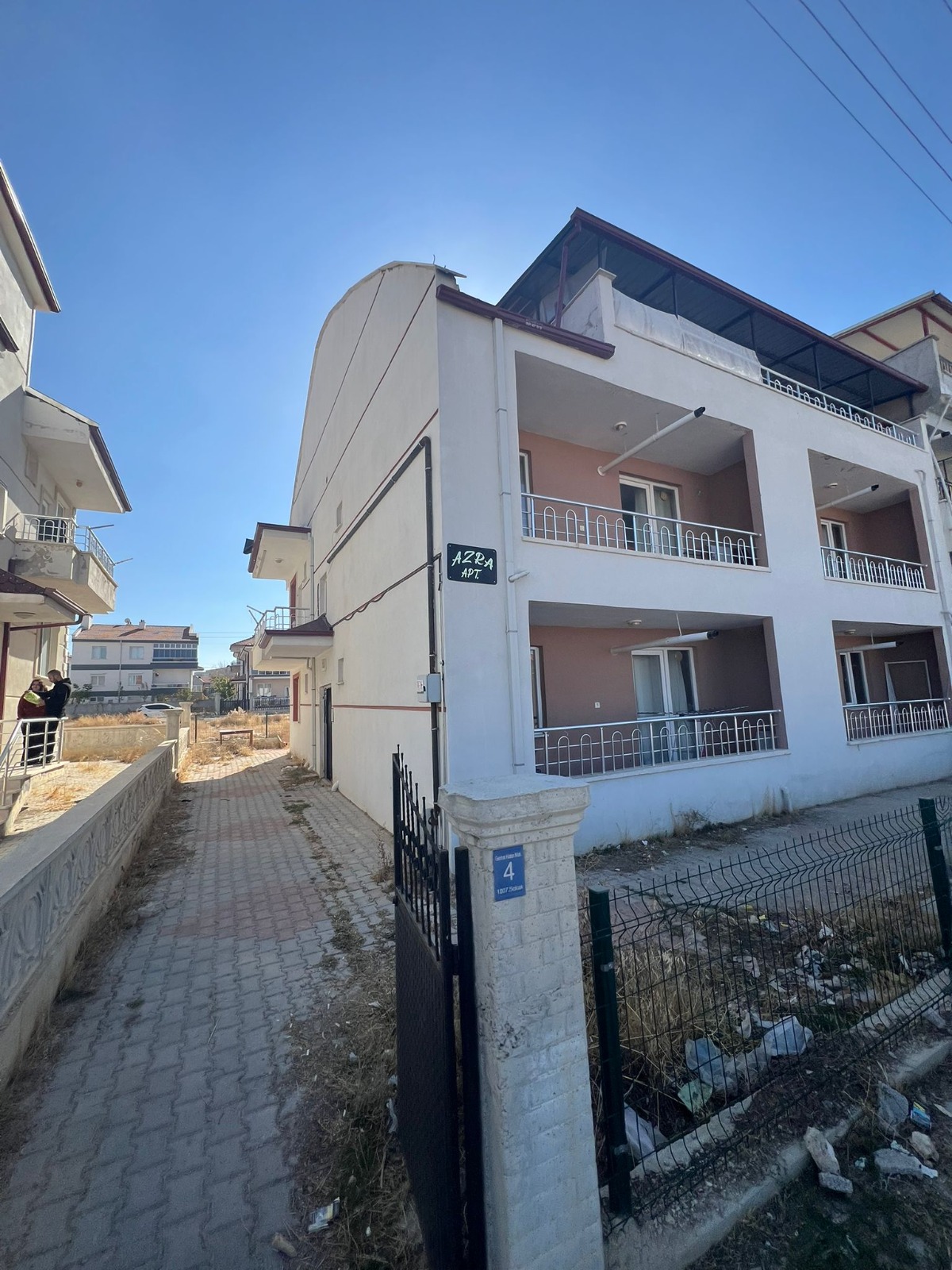 GEVHER HATUN MAHALLESİNDE APART