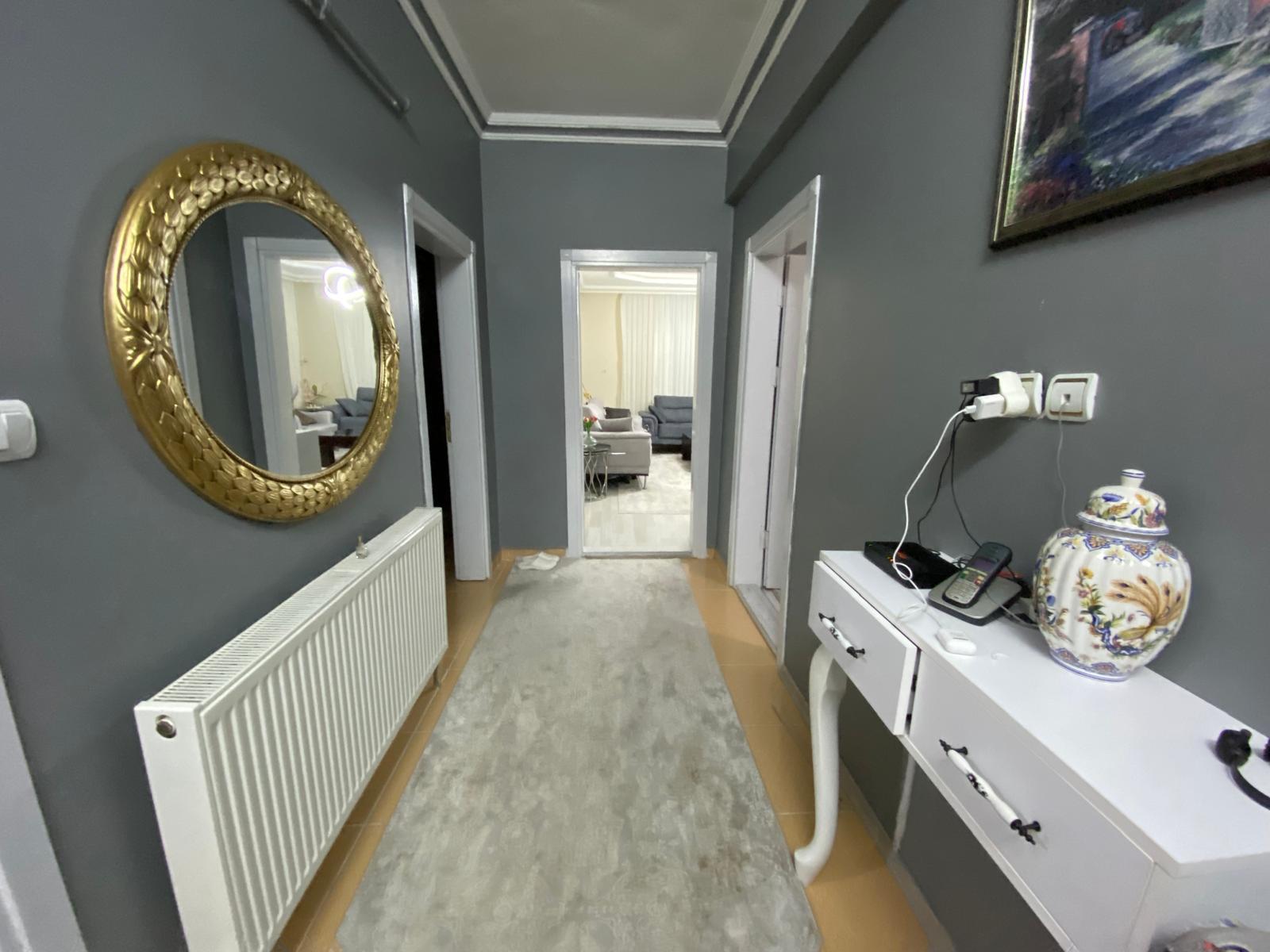 3+1 200M2 5 KATLI BİNANIN 3. KATI (ARA KAT)