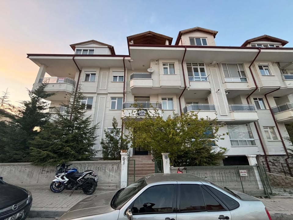 OSMANGAZİ MAHALLESİNDE DUBLEKS APART 