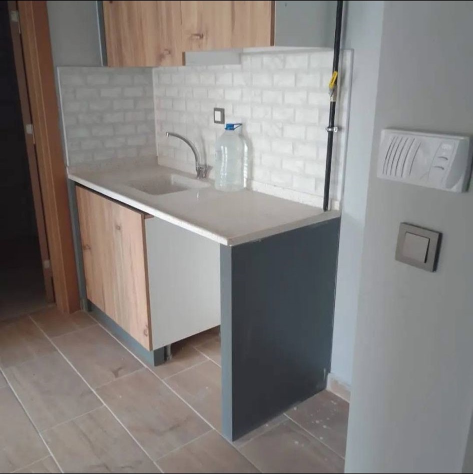 YENİ MAHALLEDE SATILIK APART  1+1  45 M2 KULLANIM ALANI  BAĞIMSIZ MUTFAK