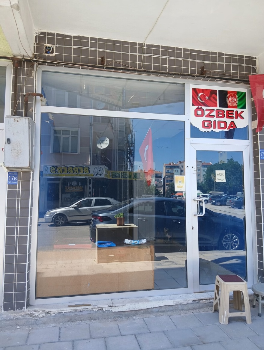 İMARET MAHALLESİNDE  30M2  WC LAVABO MEVCUT