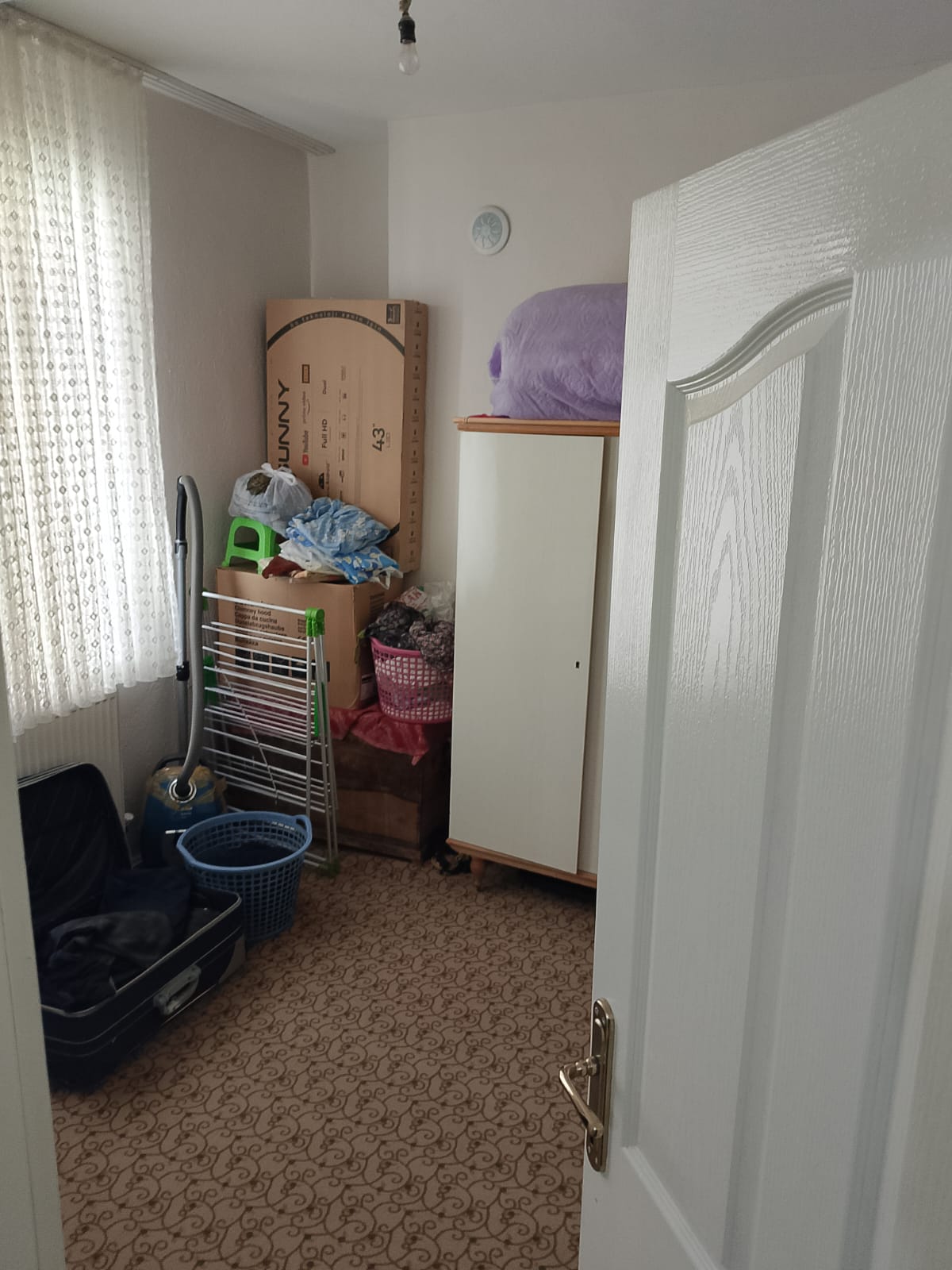 VALİDE SULTAN MAHALLESİNDE  2+1 120 M2