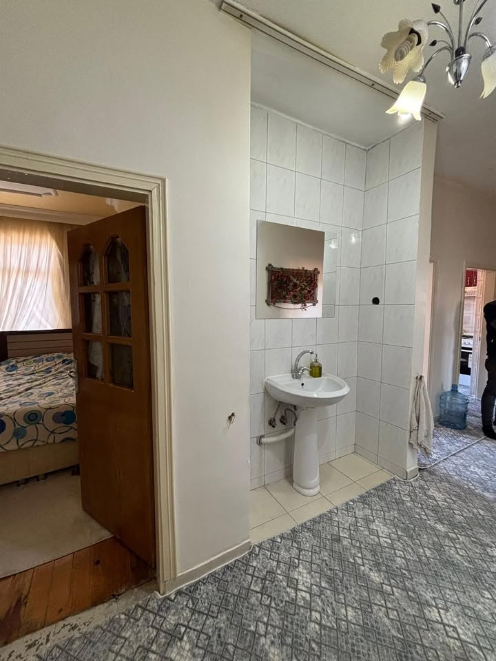 NEFİSE SULTAN MAHALLESİNDE 5. kat