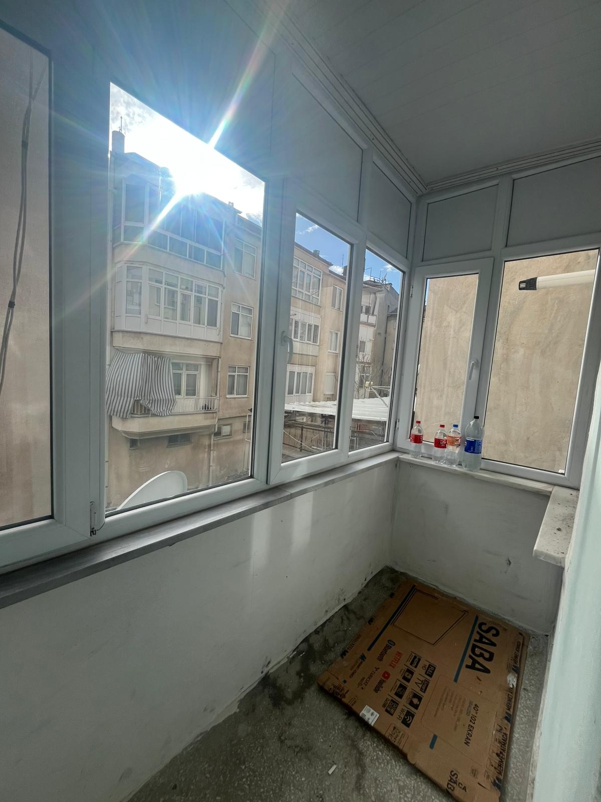 30 METRELİK YOL ÜZERİNDE 3+1 135 M2 ARA KAT