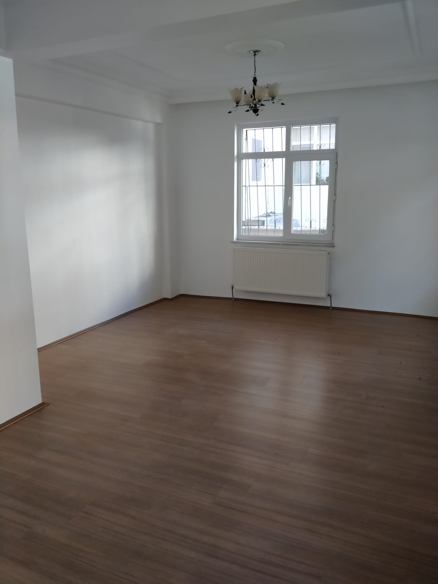 MAHMUDİYE MAHALLESİNDE   2+1  100 M2