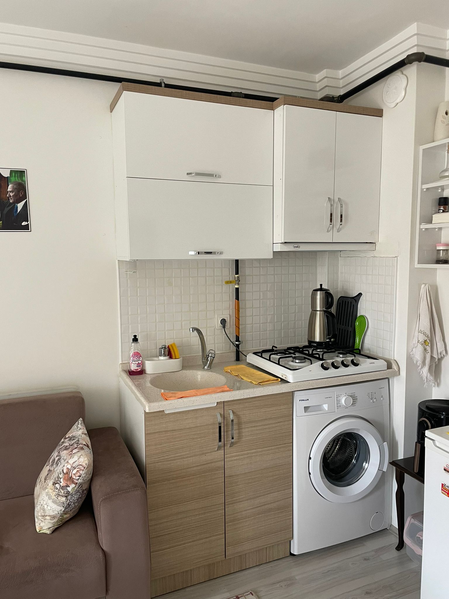 OSMANGAZİ MAHALLESİNDE  1+1   5 KAT  ABONELİKLERİ AÇIK  BALKONLU  + ASANSÖRLÜ