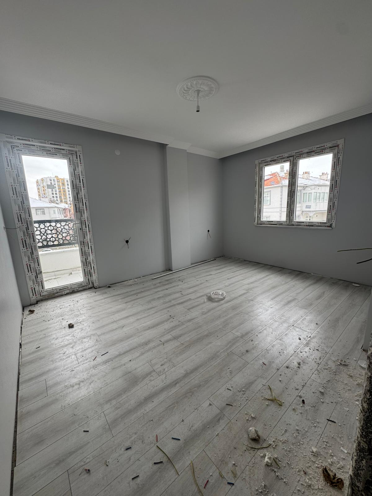 SIFIR 3+1  150M2 DAİRE