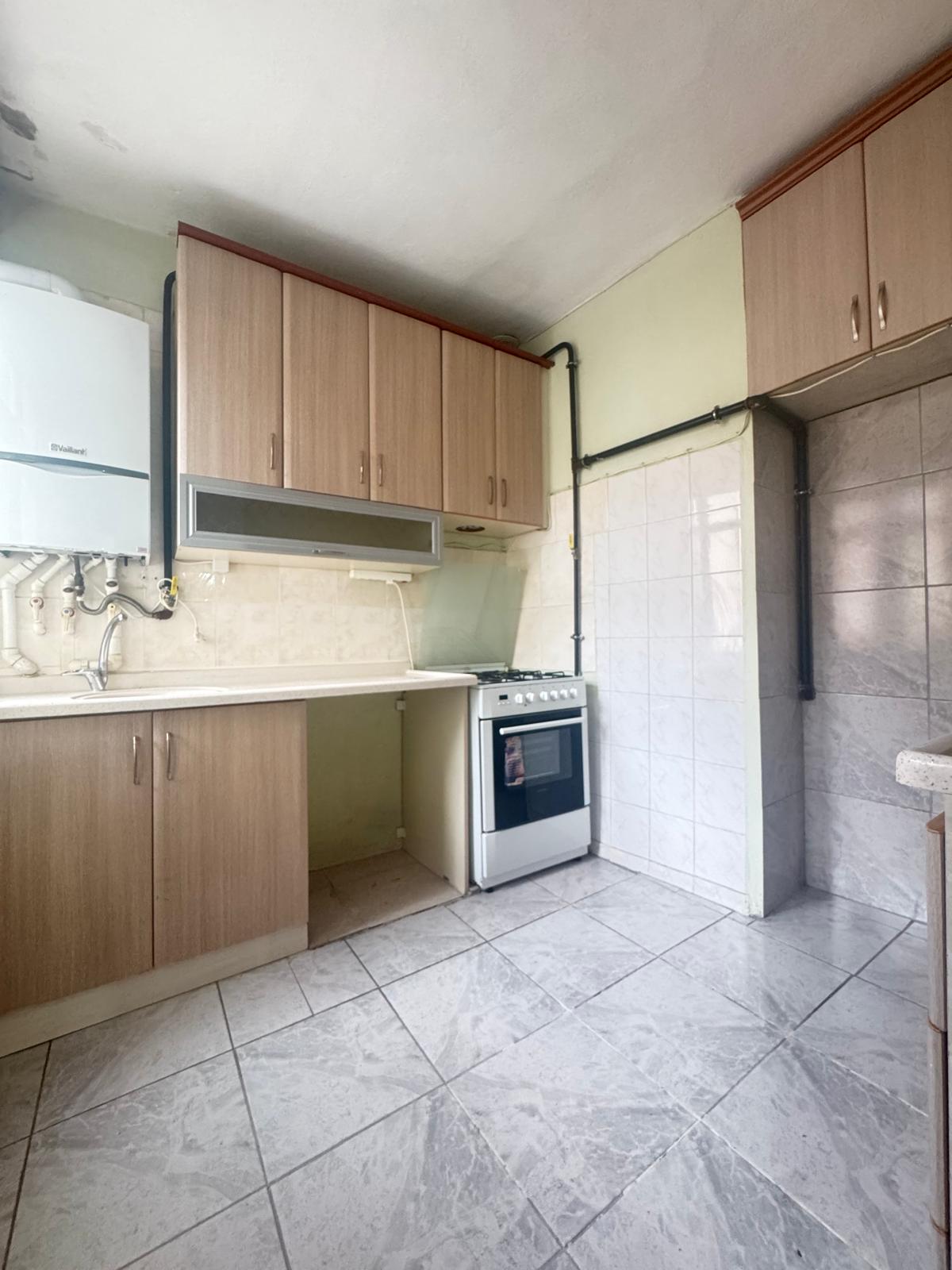 SATILIK DAİRE ALİŞAHANE MAHALLESİNDE 3+1   137M2 DÜKKAN ÜSTÜ 1 KAT
