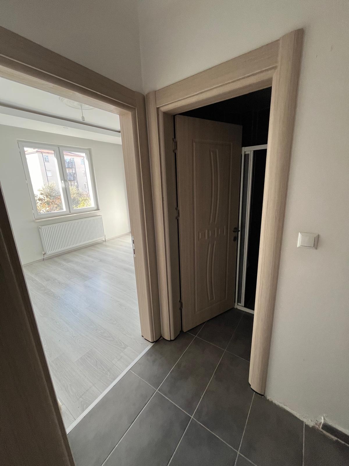 KİRİŞCİ MAHALLESİNDE 2+1 75 M2  AMERİKAN MUTFAK