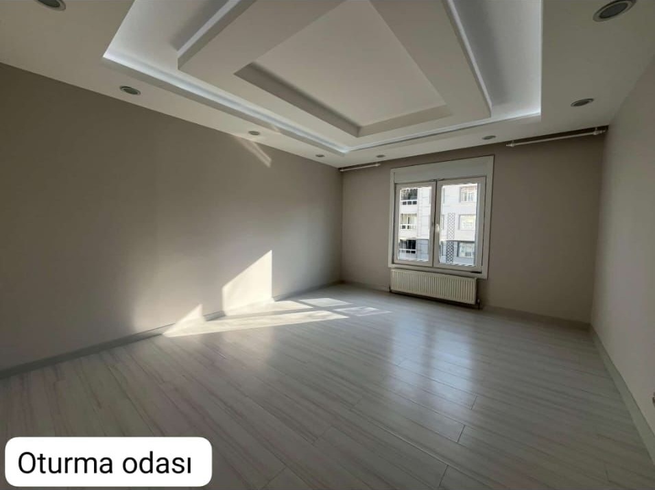 ÖĞRETMEN EVİ CİVARI 3+1 190M2 SATILIK DAİRE