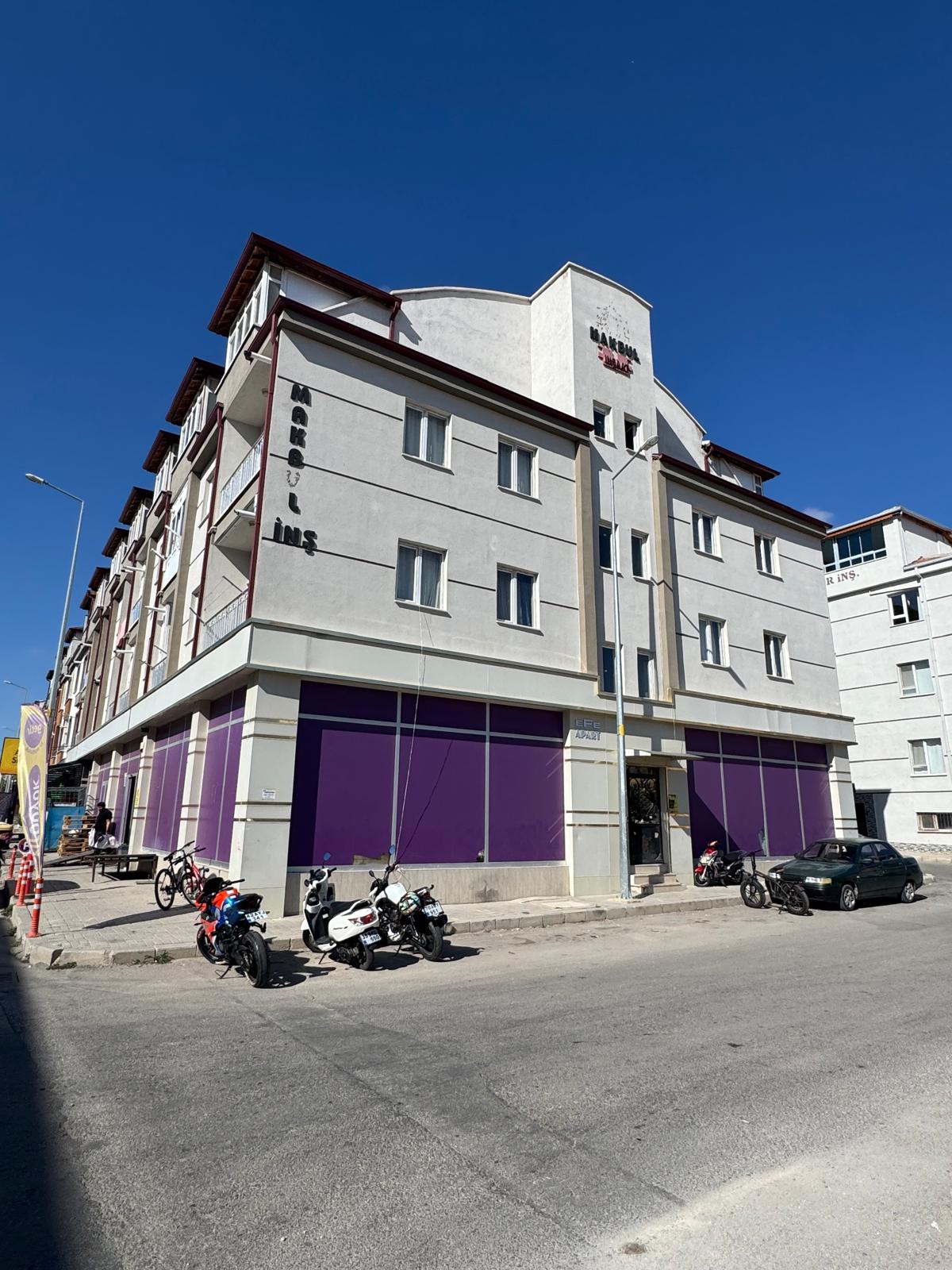 KIRBAĞI MAHALLESİNDE  1+1 APART   MARA YOLUNDA