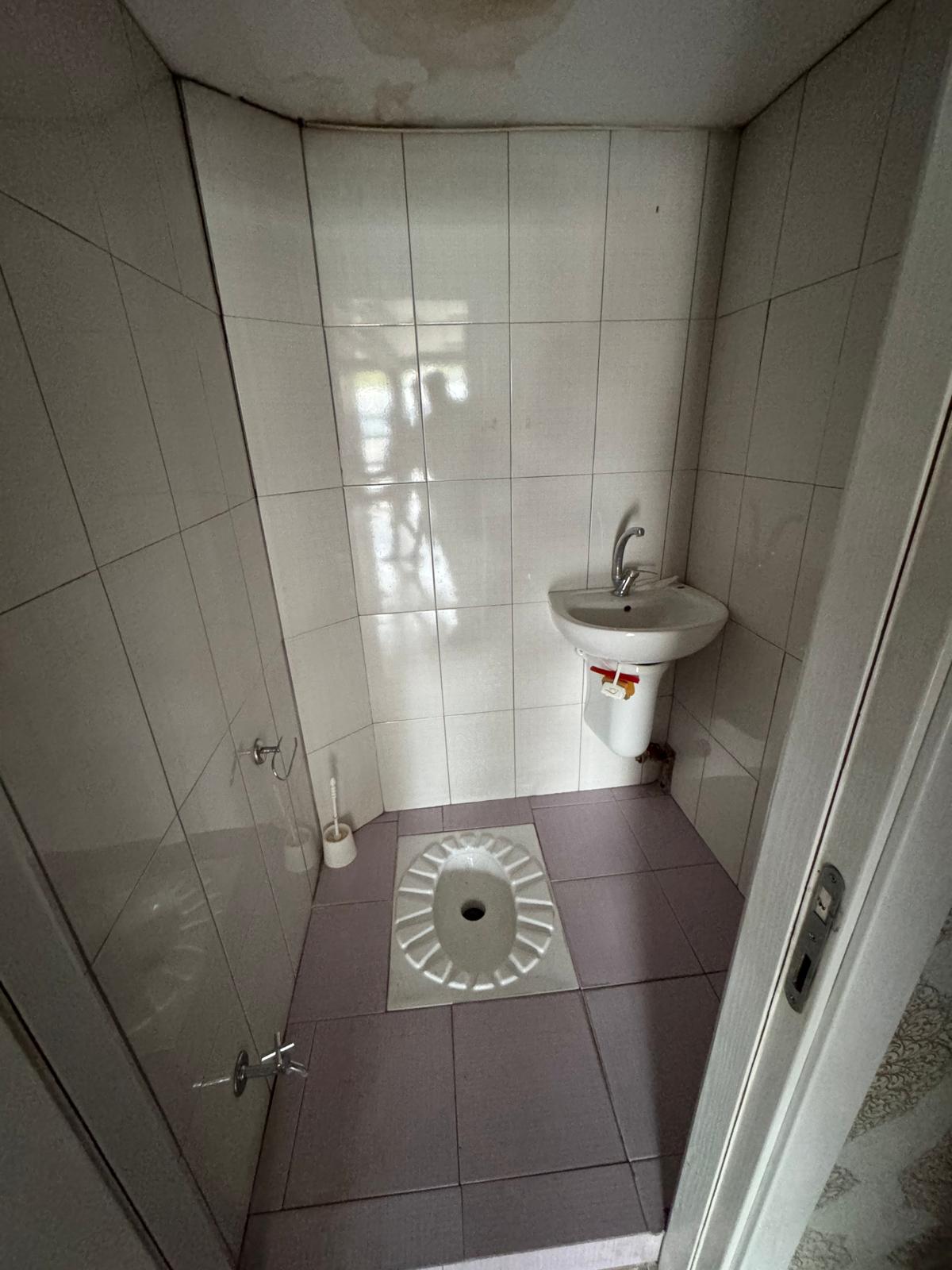 CUMARTESİ CİVARINDA 60 M2 SATILIK DÜKKAN
