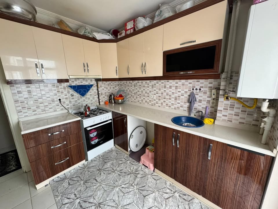 2+1  125 M2  YÜKSEK GİRİŞ  3 KATLI BİNA