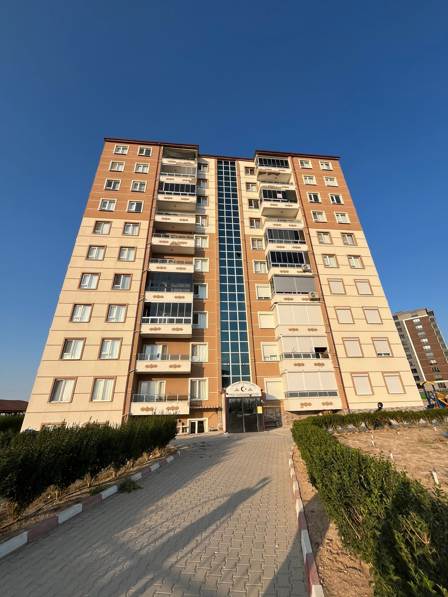 KİRALIK DAİRE 3+1 135 M2 URGAN MAHALLESİNDE  ATAYURT KONUTLARINDA