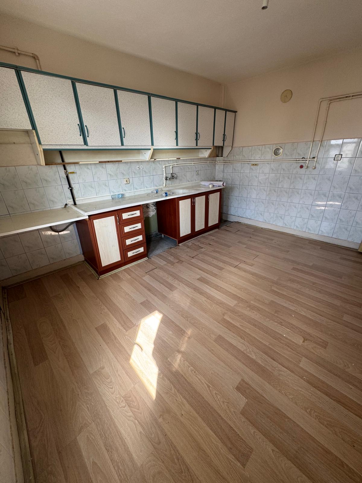 SÜMER MAHALLESİNDE 2+1 120 M2