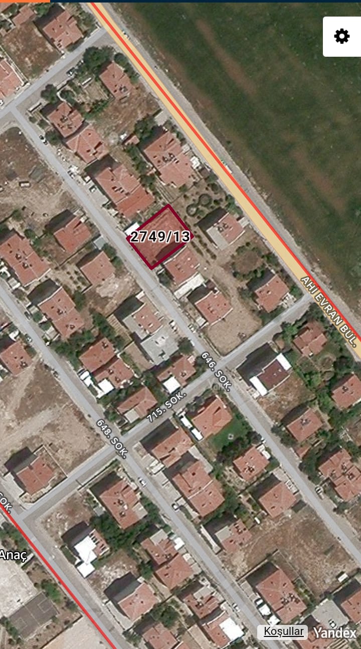 CUMHURİYET MAHALLESİ 454 M2 ARSA 