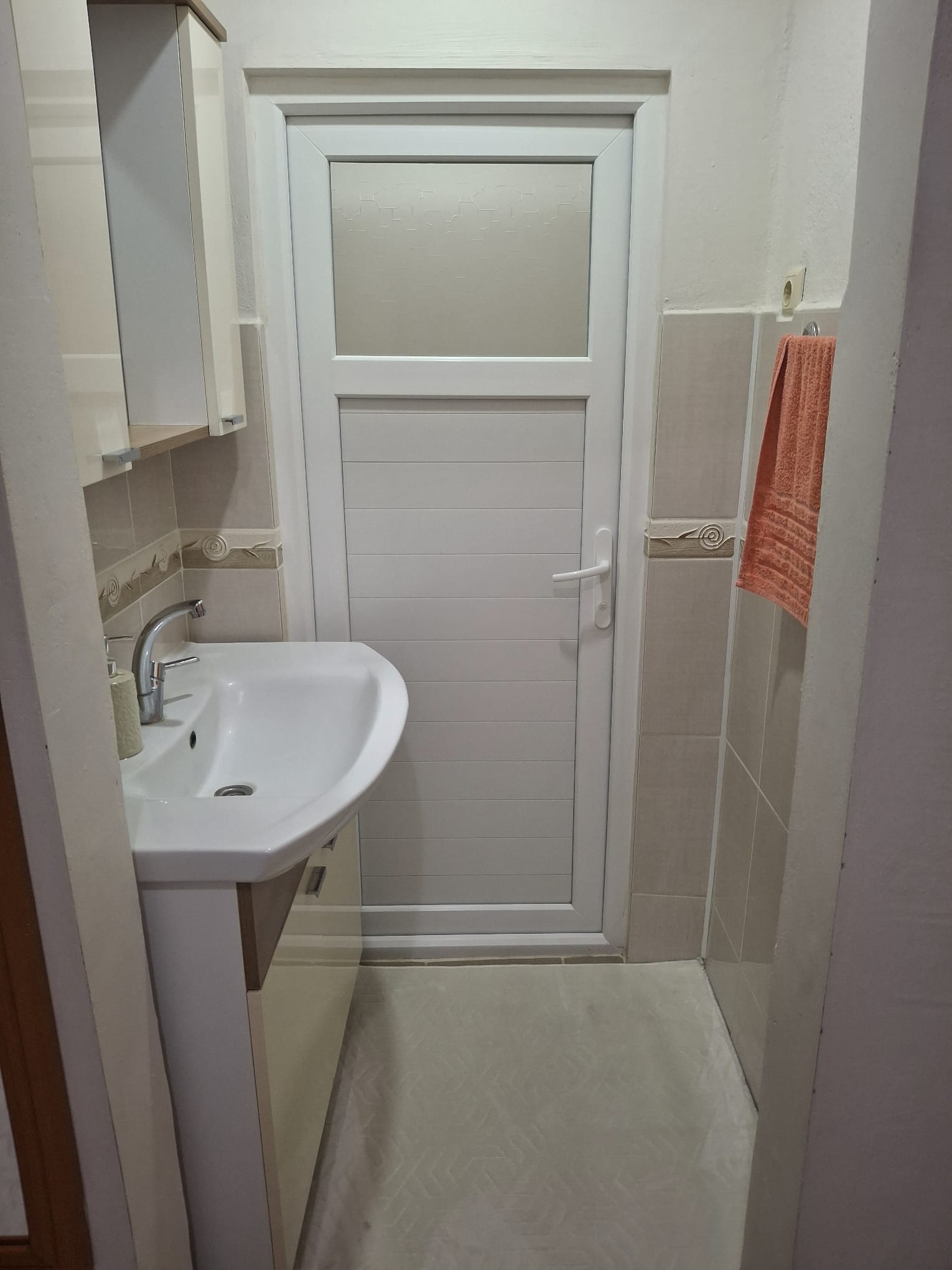 GEVHER HATUN MAHALLESİNDE  3+1    140M2