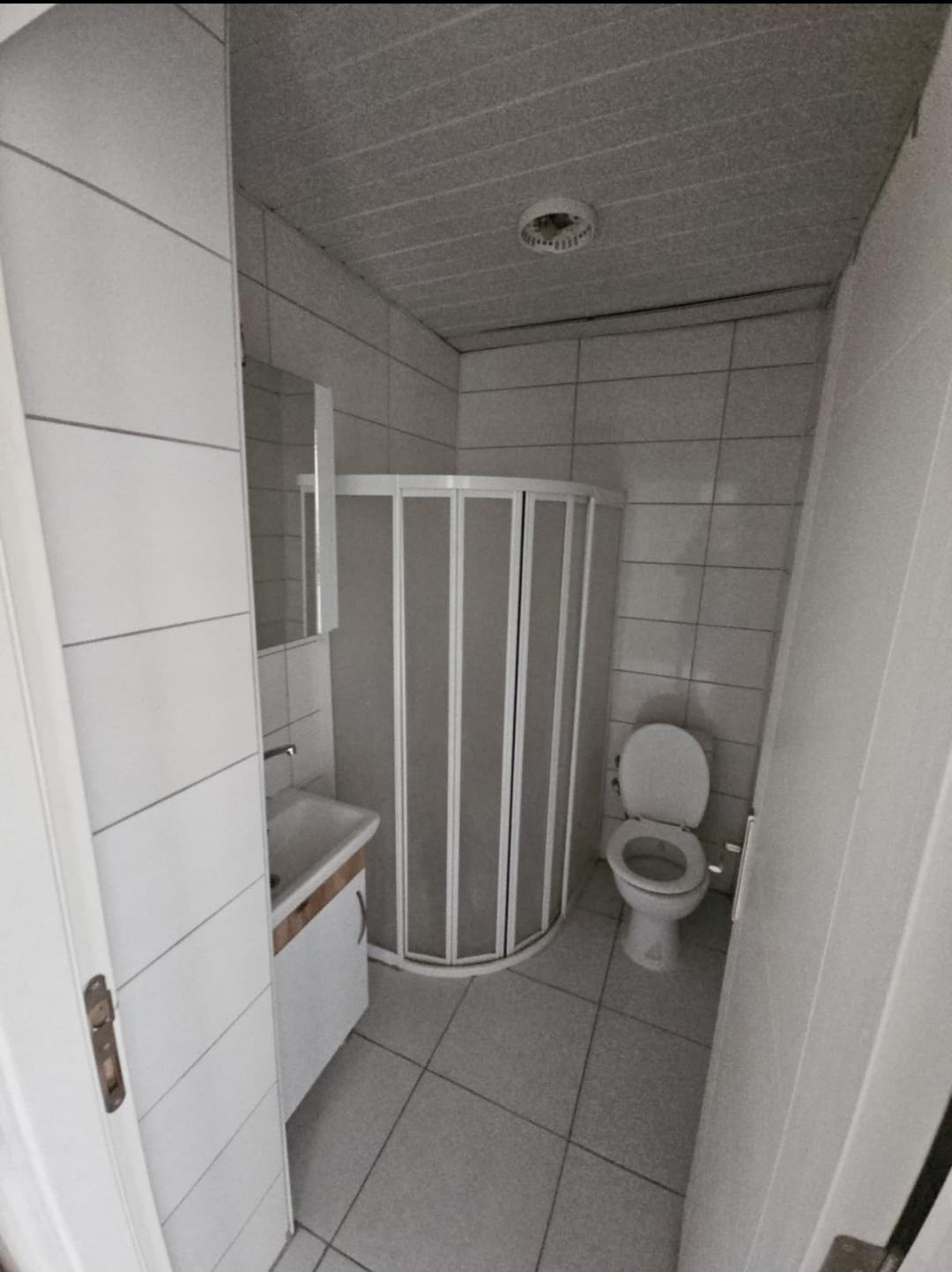 KIRBAĞI MAHALLESİNDE  1+1 APART   MARA YOLUNDA