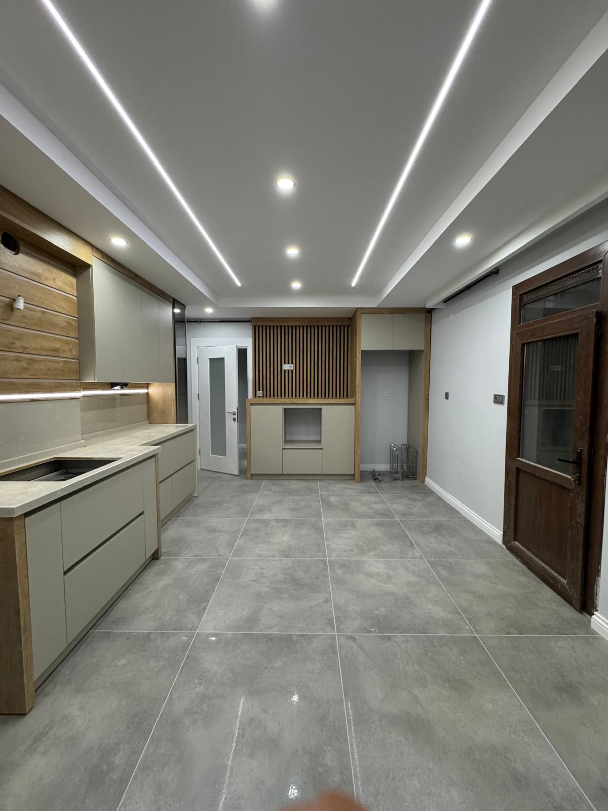 ARA KAT 3+1 -  200 M2