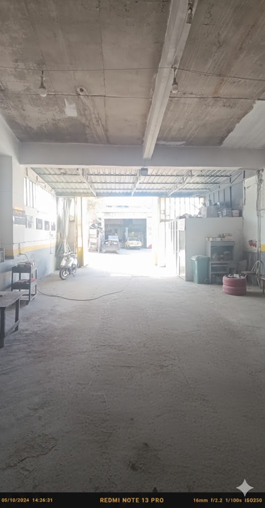 ORTA SANAYİ SİTESİNDE SATILIK 150 M2 DÜKKAN
