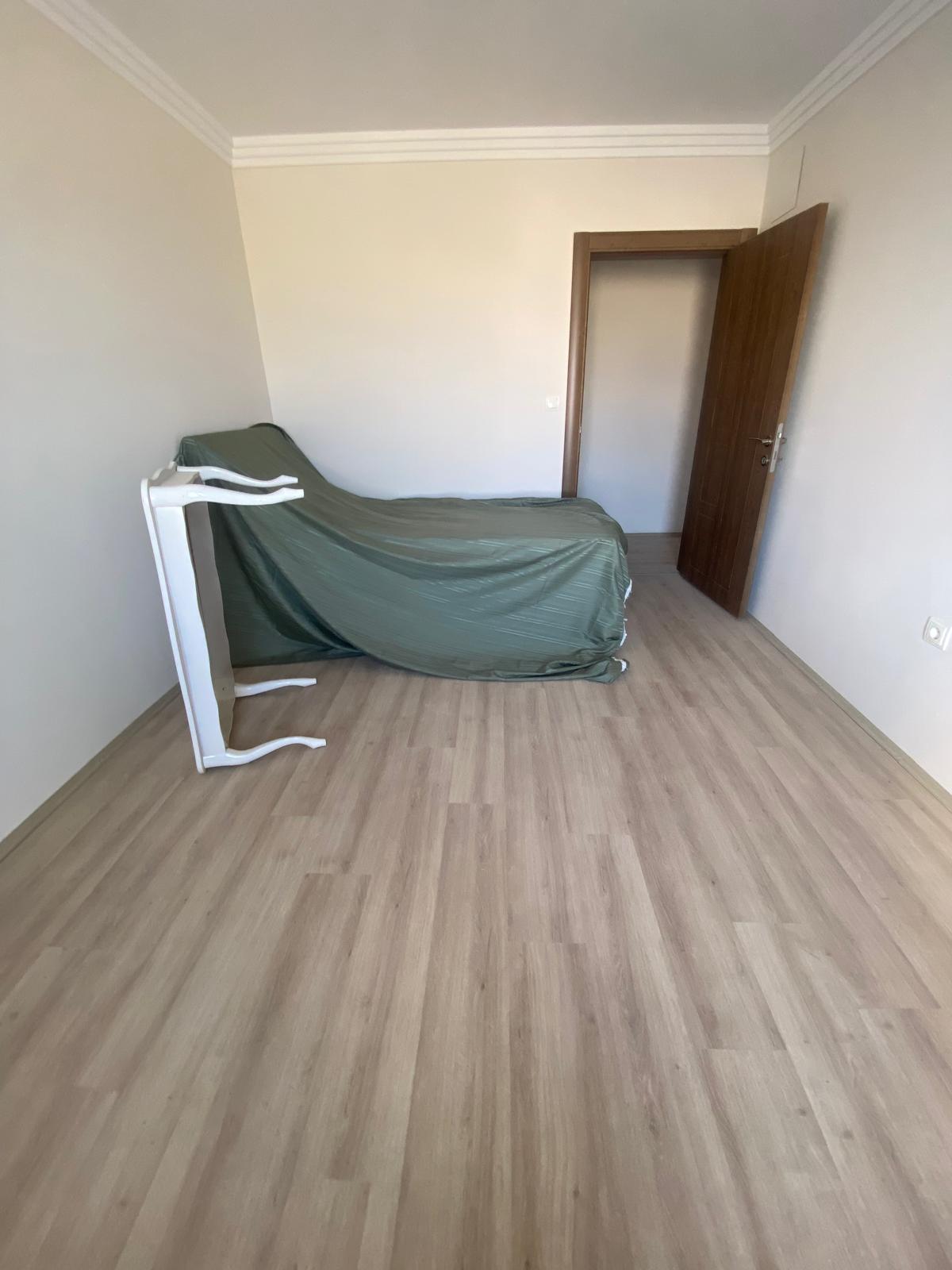   ATAYURT KONUTLARINDA SATILIK  3+1 135 M2 DAİRE  2 KAT