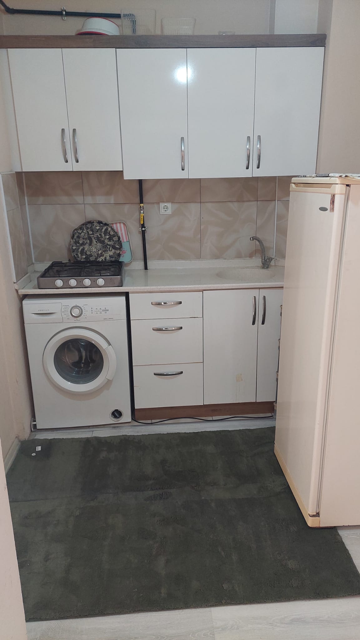 KIRBAĞI MAHALLESİNDE 1+1  EŞYALI APART  