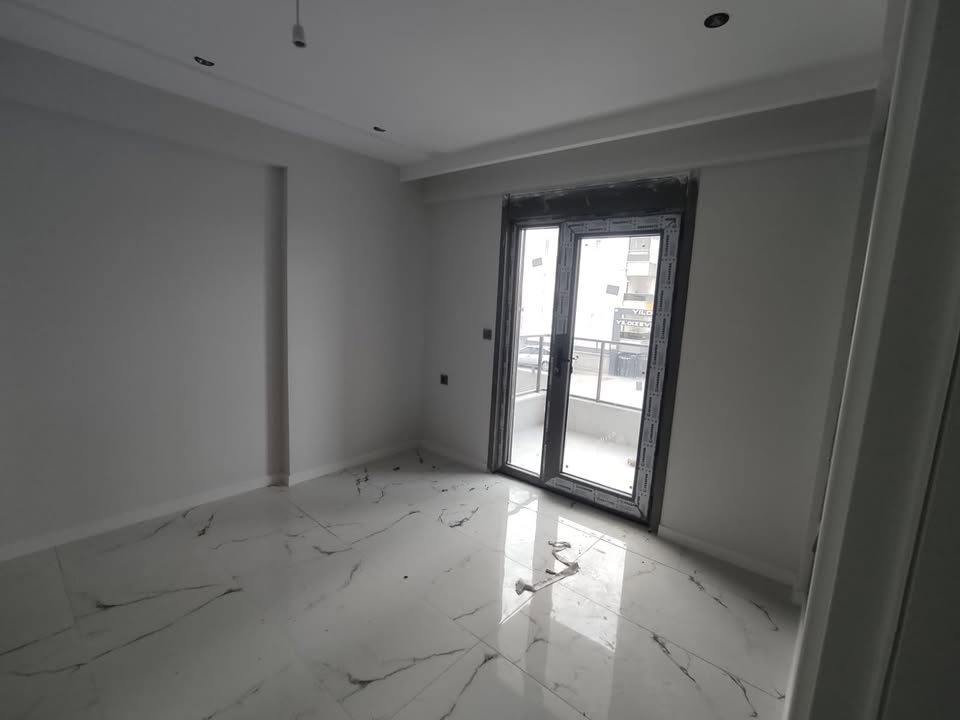 ÇELTEK MAHALLESİNDE  3+1  137 M2