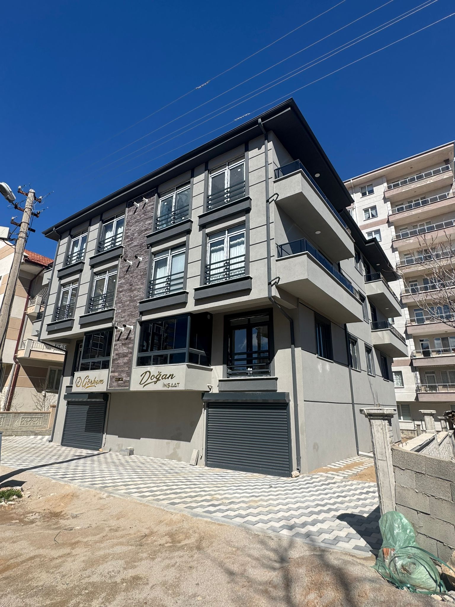 ZEMBİLLİ MAHALLESİNDE 2+1 SIFIR DAİRE