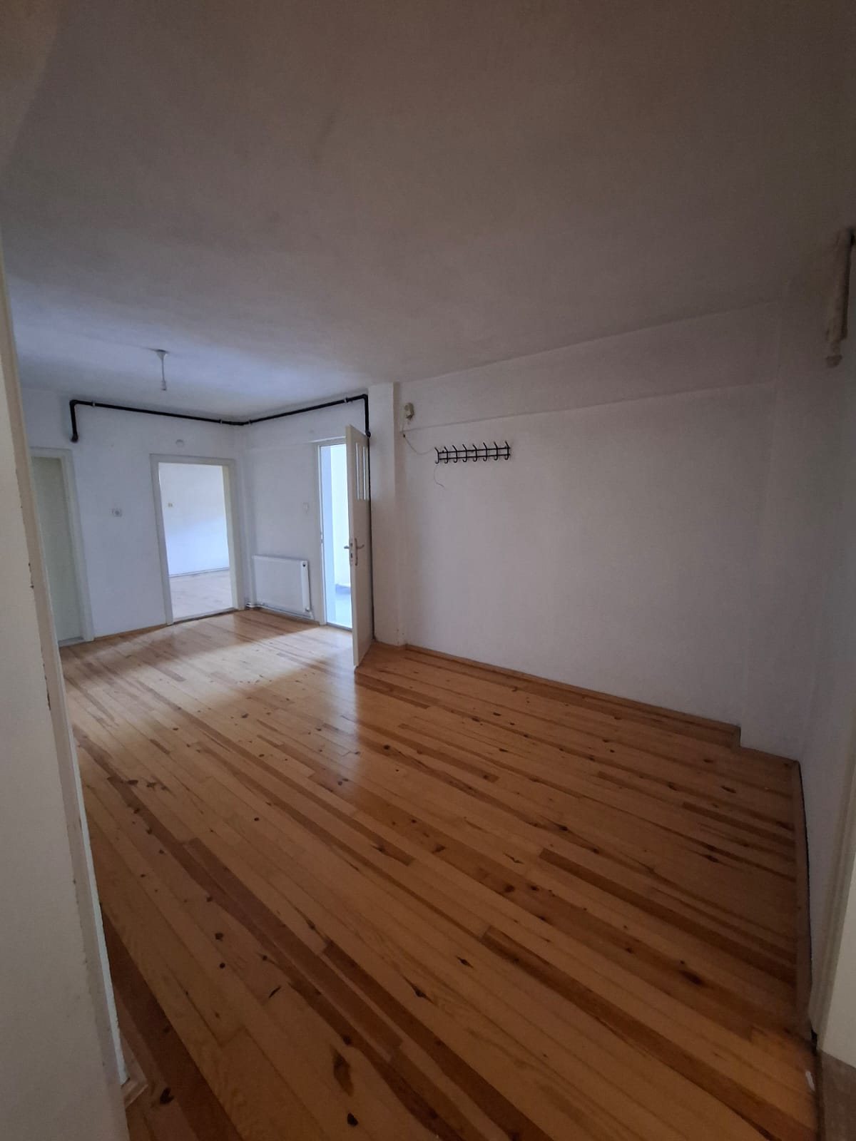 SİYASER MAHALLESİNDE  KİRALIK 2+1 DAİRE  DOGALGAZLI