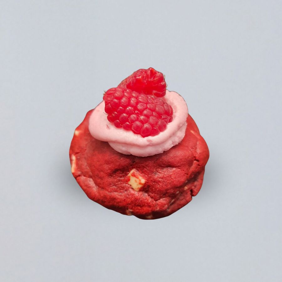 Cookie Red Velvet con Frutos Rojos