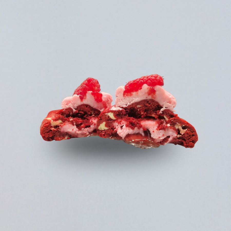 Cookie Red Velvet con Frutos Rojos