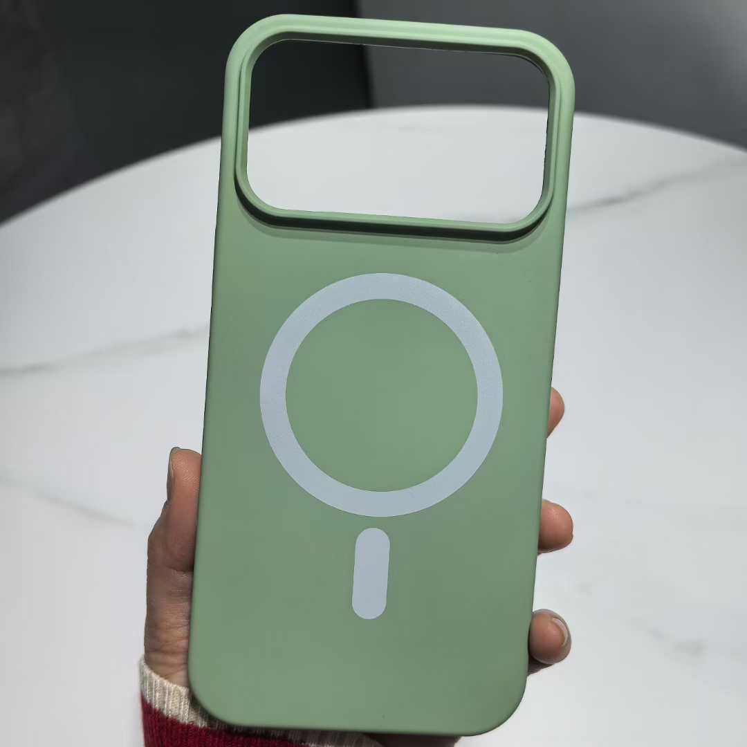 Magnetic Silicon Phone Back Cover for iPhone 17 Pro Max 17 Air Soft Silicone Phone Case