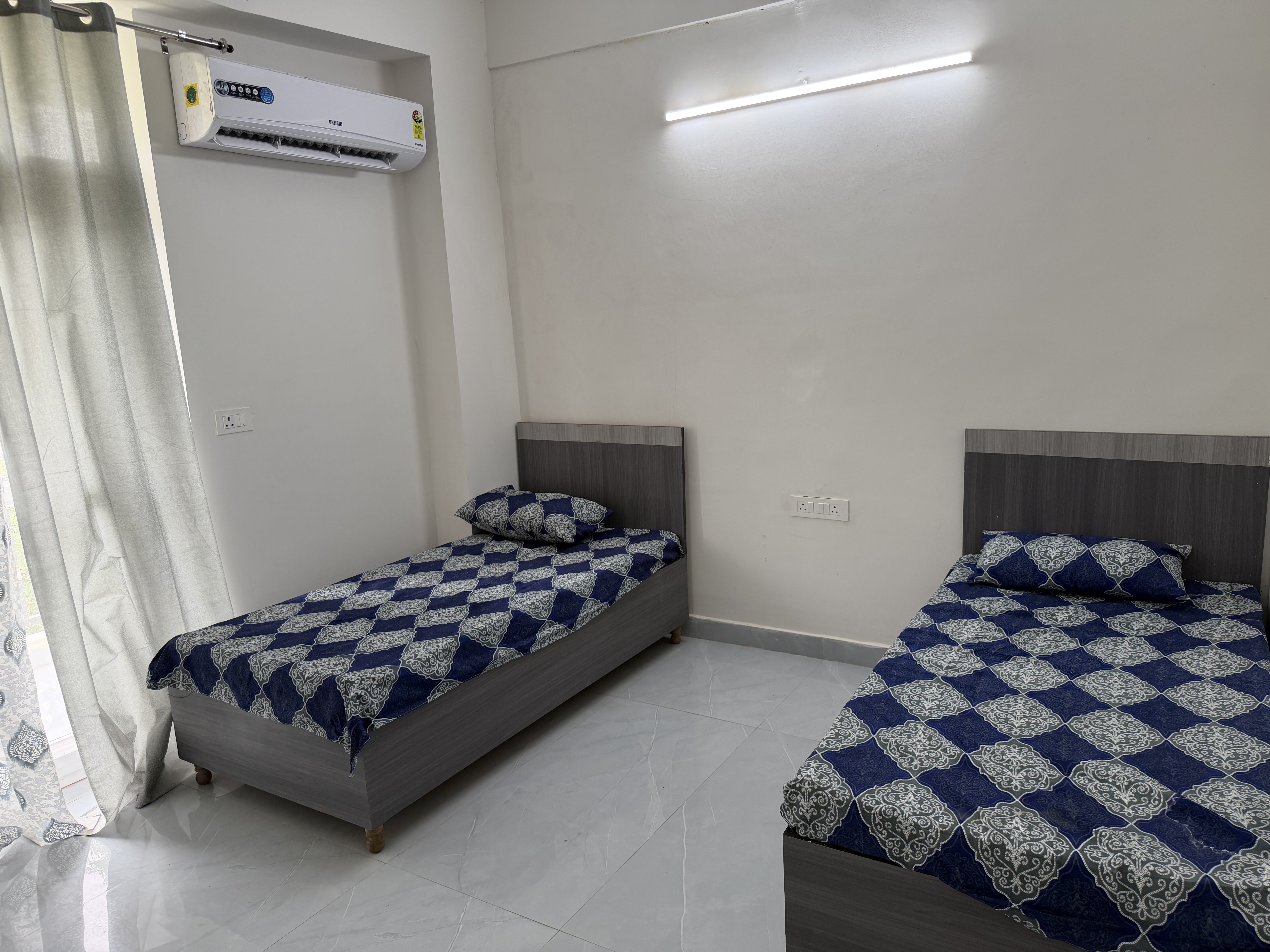 ZENITH BOYS & GIRLS HOSTEL